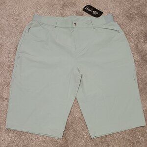 NWT Mofiz womans light green golf shorts